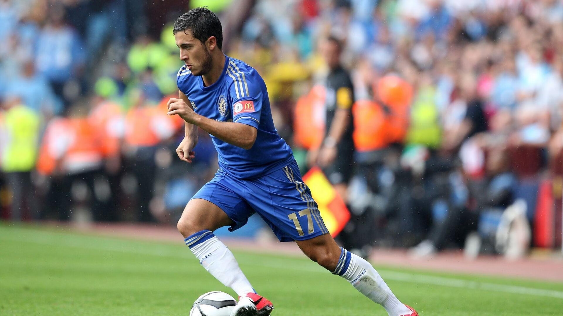 法国足球联赛局势扑朔迷离，悬念一触即发，法国足球联赛叫什么