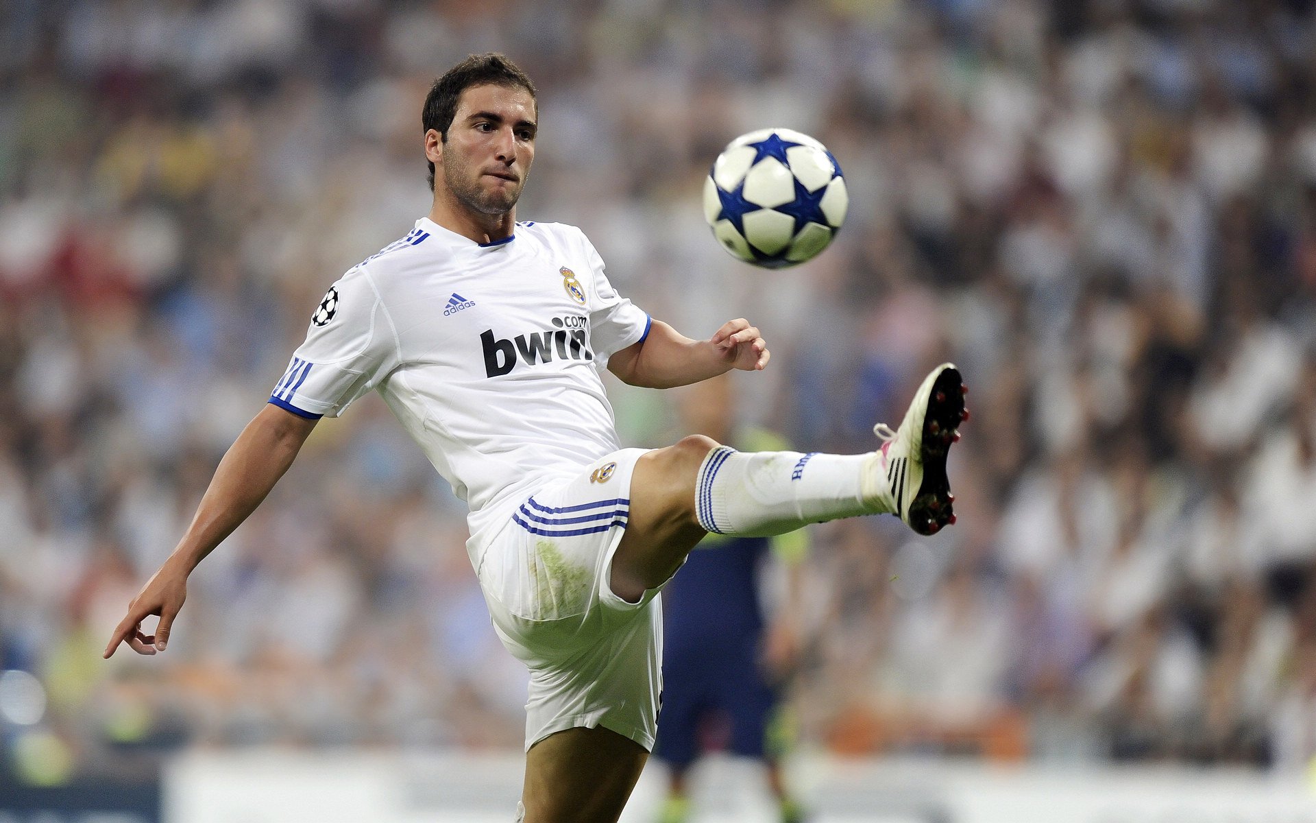 电竞主播多平台运营策略，电竞直播平台如何盈利